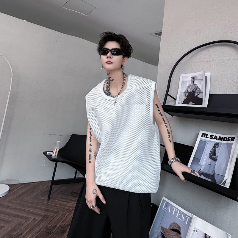 Designed openwork mesh loose silhouette sleeveless t-shirt!