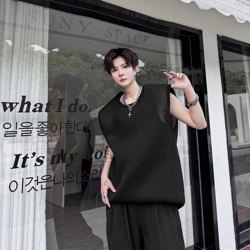 Designed openwork mesh loose silhouette sleeveless t-shirt!